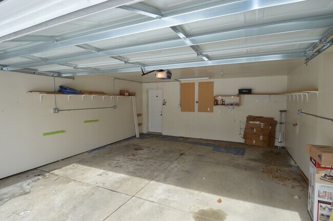 Foto del edificio - 2 Bed + Den, 2.5 Bathroom Townhouse for Rent