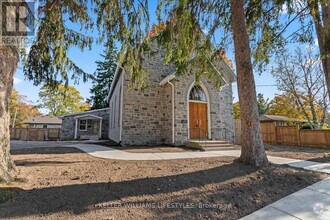 Building Photo - 108-108 St Clair Ave