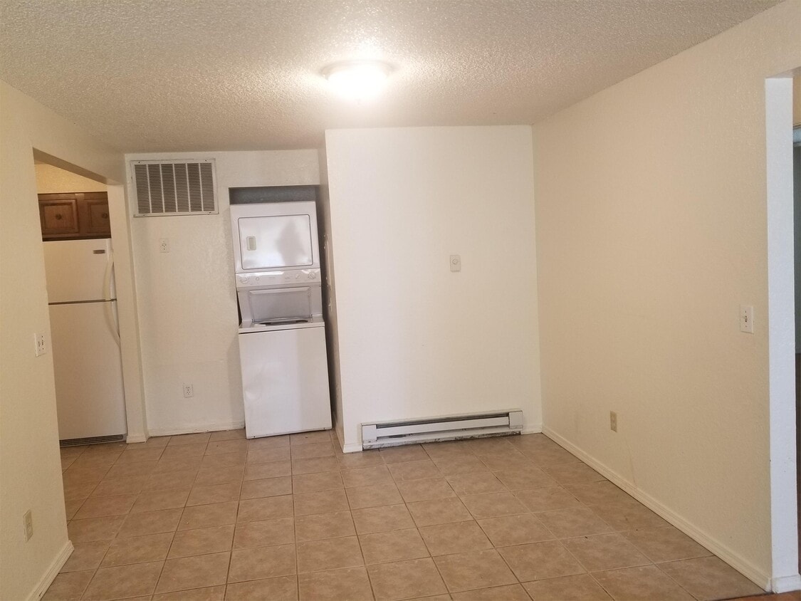 3510 W 10th Ave Unit B, Kennewick, WA 99336 Apartment for Rent in Kennewick, WA