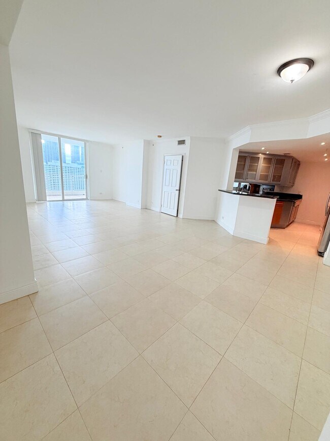 Foto del edificio - 701 Brickell Key Blvd