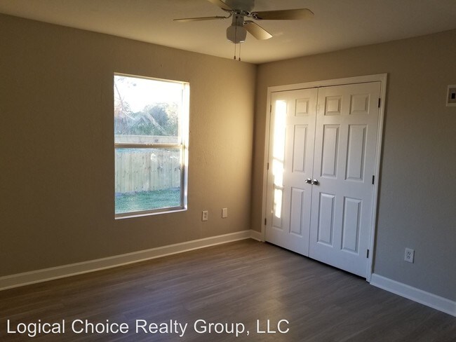 Building Photo - 3 br, 2 bath House - 4708 Golfview Blvd.