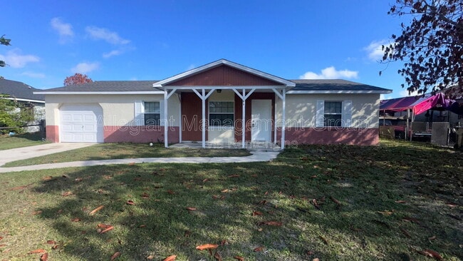 Photo - 165 Toluca Dr House