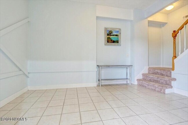 Foto del edificio - 511 N New River Dr
