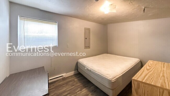 Foto del edificio - 212 Lower Consol Rd NW