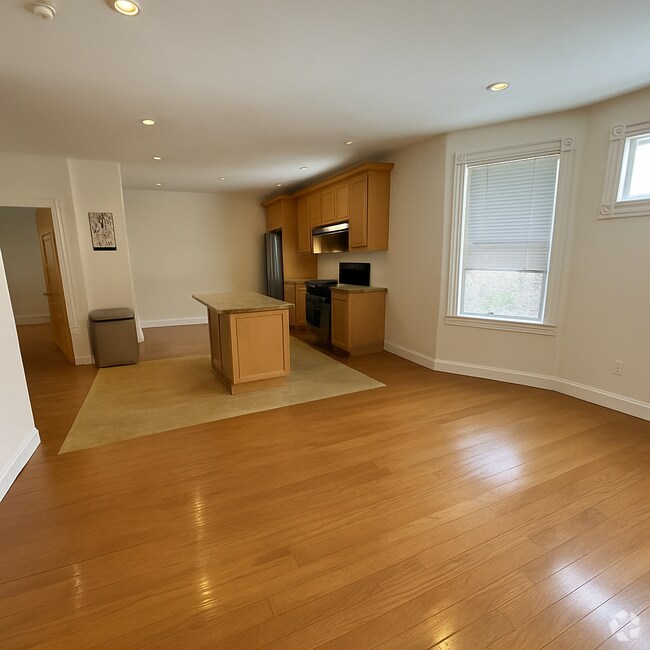 Building Photo - 7 Alcott St