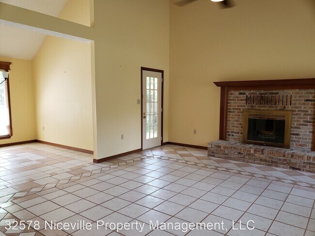 Building Photo - 4 br, 3 bath House - 818 St. Joseph Cove