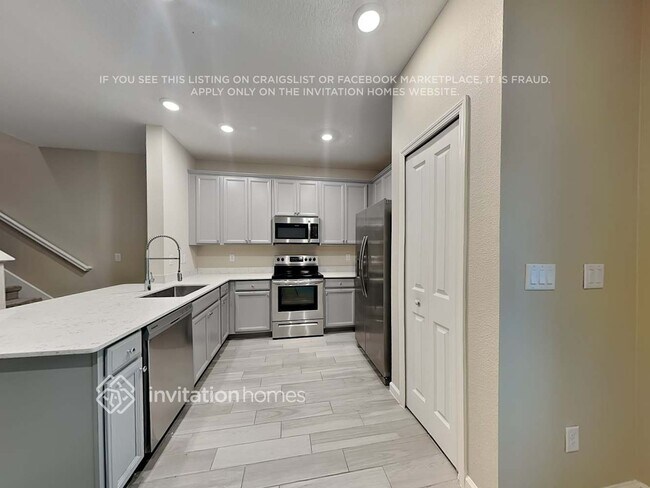 Building Photo - 13291 Shore Grass Dr