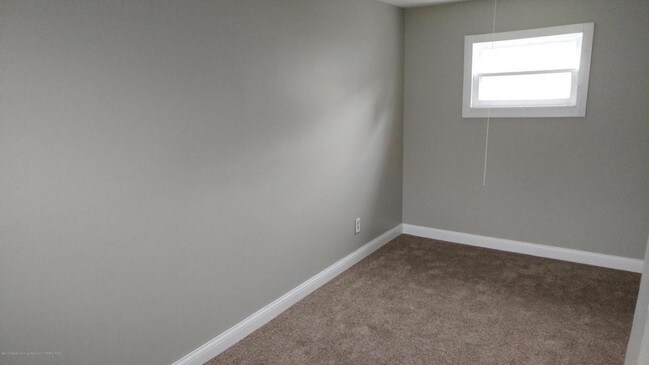 Interior Photo - 1017 N Martin Luther King Jr Blvd