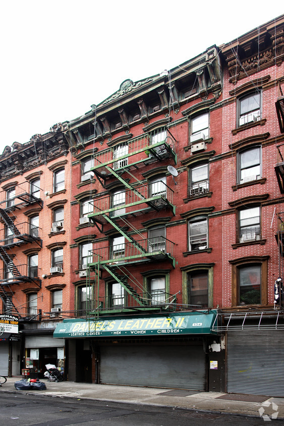 Building Photo - 134 Orchard St