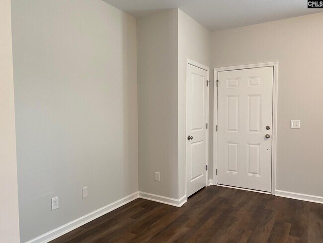 Foto del edificio - 220 Bluewing Dr
