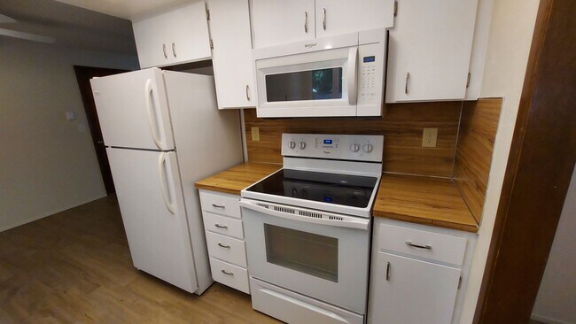 Foto del edificio - 12629 48th Ave NE