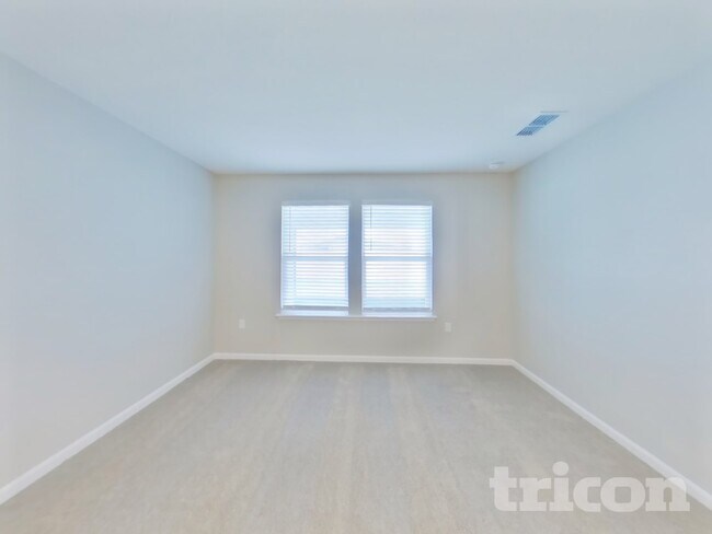 Foto del edificio - 11430 Tiburon Dr