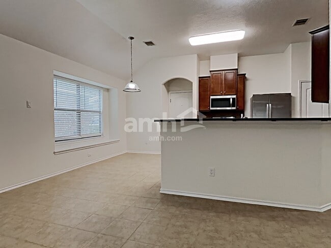 Foto del edificio - 10006 Blissfull Valley Ln