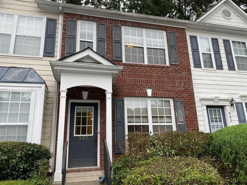 Foto principal - 897 Redwood Dr