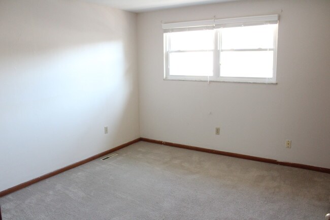 Building Photo - 1458 Highland St