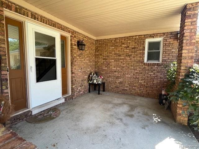 Building Photo - 4970 Foxcroft Dr