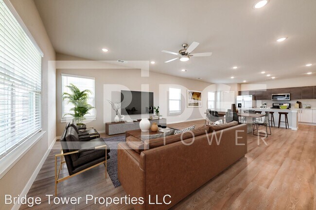 Foto del edificio - 3 br, 2 bath House - 4425 Lassen Trail