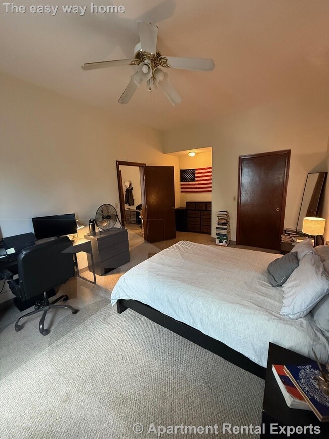 Building Photo - 247 Pearl St