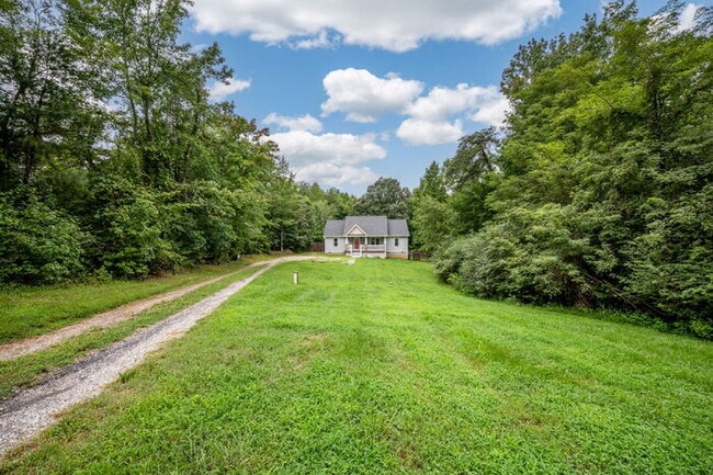 Building Photo - Modern Country Living in Goochland – 3 Bedroom Home on 1.85 Acres