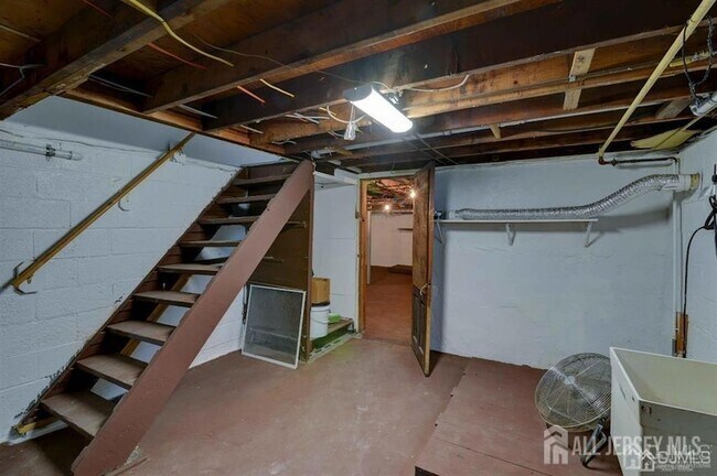 Building Photo - 115 Pulaski Ave