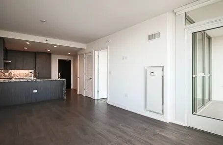 Foto del edificio - 737 N Hudson Ave