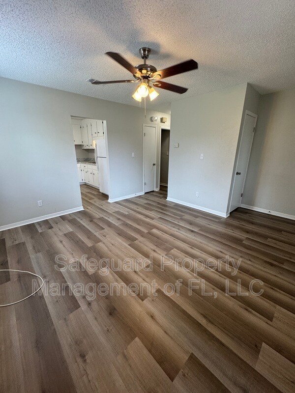 Foto del edificio - 1116 Winton Ave