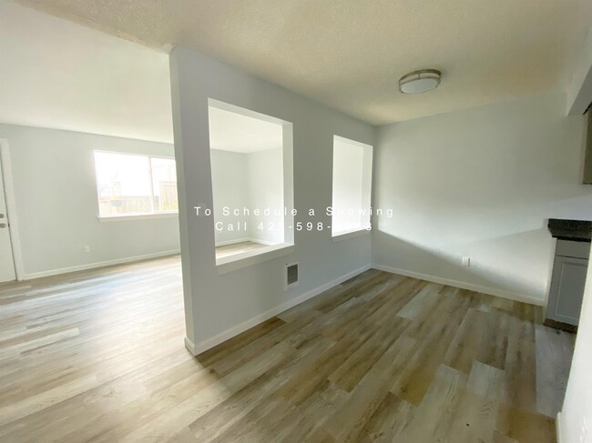 Foto del edificio - 10334 15th Ave Ct E