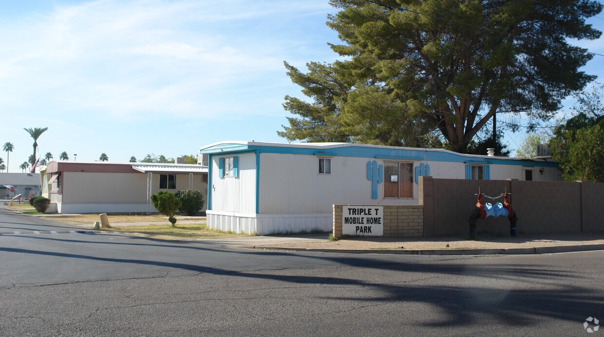 Building Photo - Triple T Mobile City