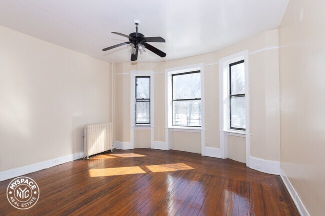 Building Photo - 172 Prospect Park West