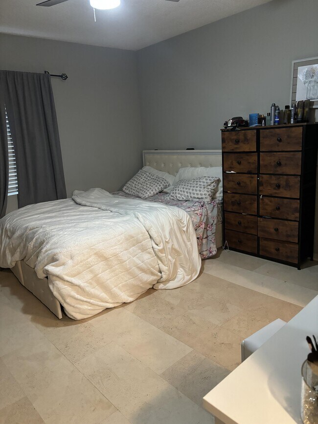 Foto del edificio - 110 Heywood Rd