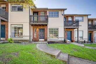 Building Photo - 1824 River Crossing Cir