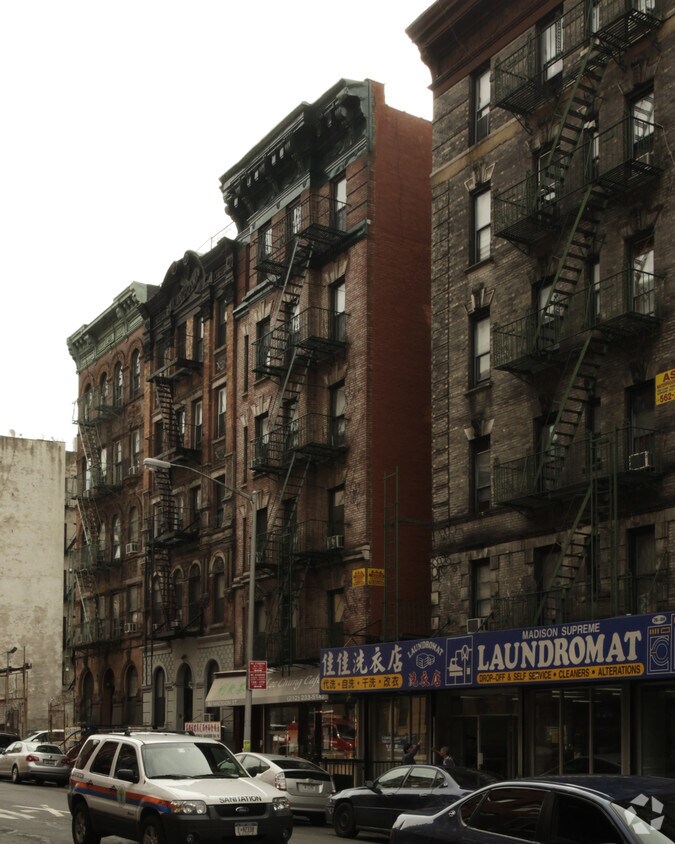 Foto principal - 82 Madison St
