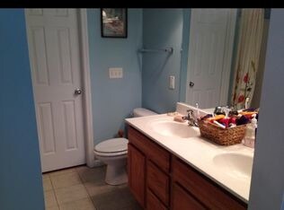 Foto del edificio - 1326 Runnymeade Ln