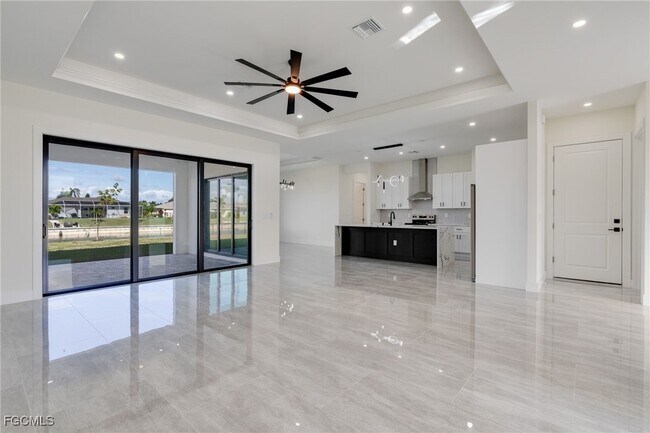 Photo - 153 SE 21st St House