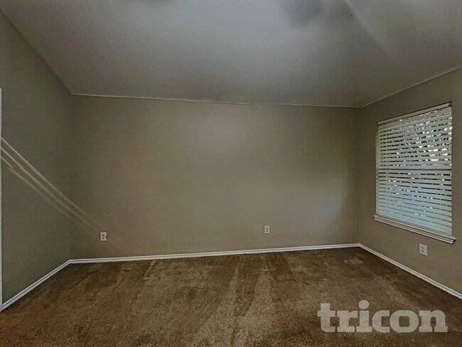 Foto del edificio - 1563 Nottingham Dr