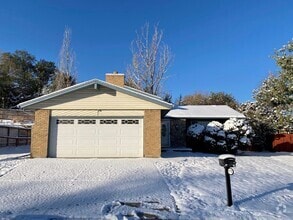 Building Photo - 6255 S Ash Cir E
