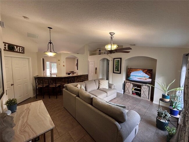 Building Photo - 929 Lake Lindley Dr N