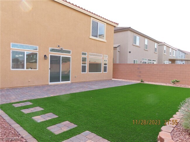 Foto del edificio - 6352 Rock Strm Ln