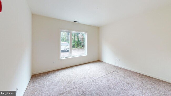 Building Photo - 1238 N 28th St