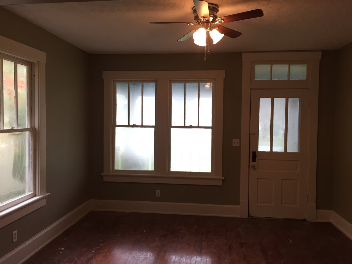 Foto principal - **UPCOMING**Total Electric 3 Bedroom / 1 B...