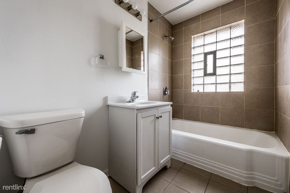 Foto principal - 2 br, 1 bath Apartment - 6129 S Wabash Ave