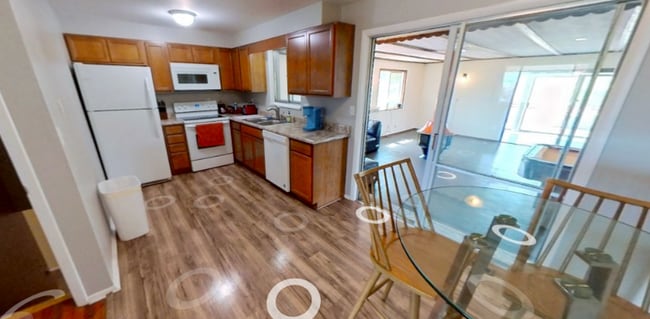 Foto del edificio - 8103 Conifer Rd