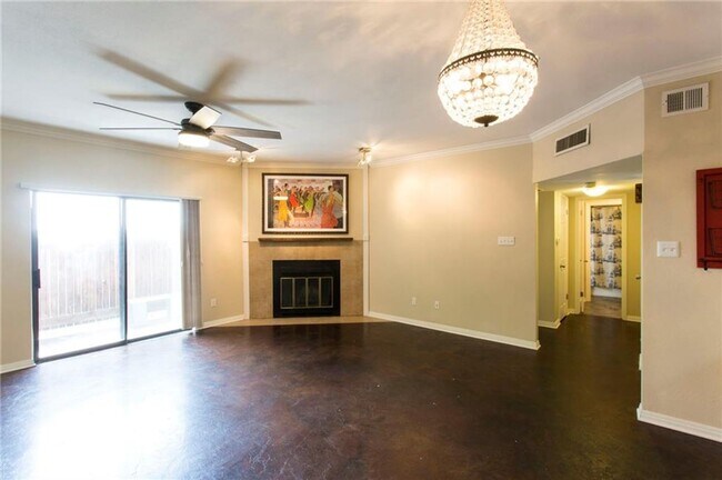 Foto del edificio - Great Two bedroom One Bath