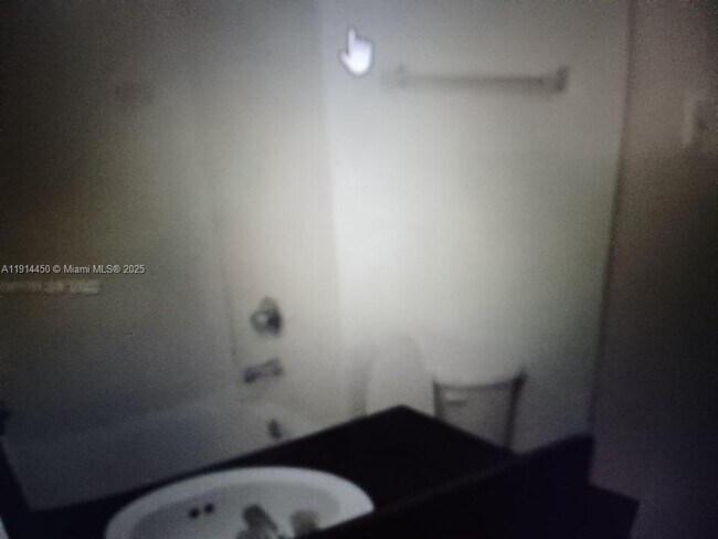 Foto del edificio - 4330 NW 79th Ave