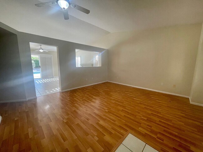 Foto del edificio - COMING SOON! LOVELY 3 Bedroom + Den/ 2 Bath POOL Home In N. La Quinta!