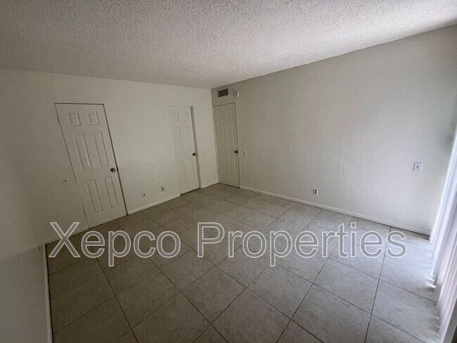 Foto del edificio - 556 E Chuckwalla Rd