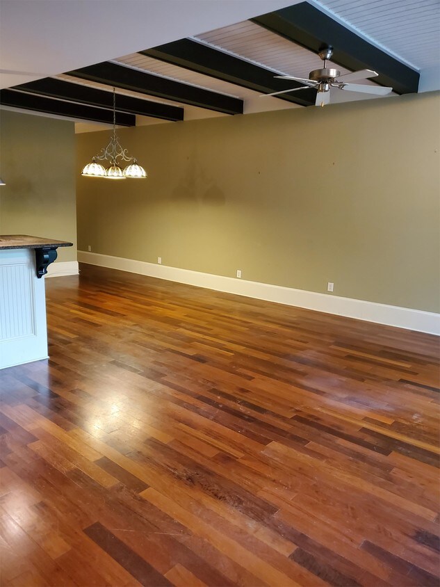 Foto principal - 1834 Gordon Manor NE