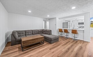 Building Photo - 120 S 38th Ave