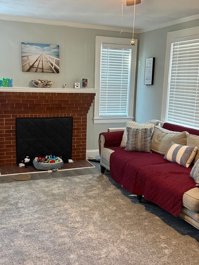 Foto del edificio - 1003 Douglas Ave