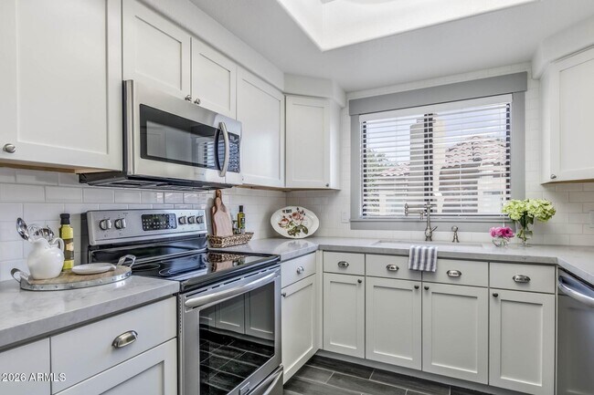 Foto del edificio - 7575 E Indian Bend Rd
